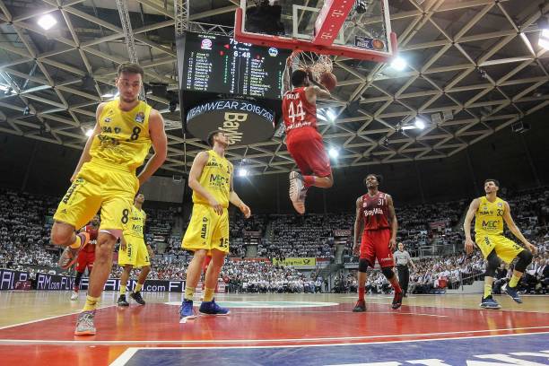 年轻核心的 年轻核心的